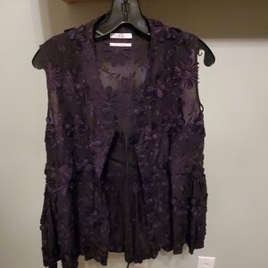 PRICE REDUCED!! Co sleeveless flowered top